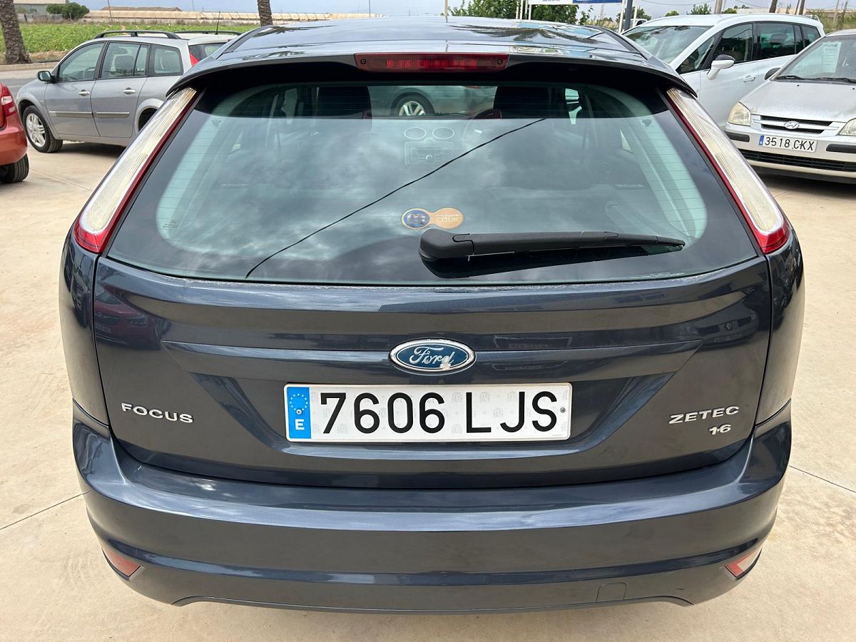 FORD FOCUS TREND 1.6 AUTO PETROL SPANISH RHD IN SPAIN 111000 MILES SUPERB 2008